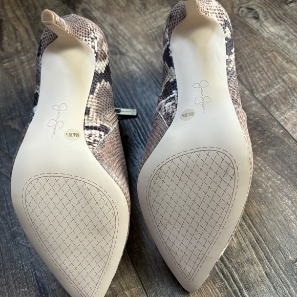 NEW Jessica Simpson Layra Snakeskin Ankle Boot Pointed Toe Women's Size 8 - Picture 12 of 16